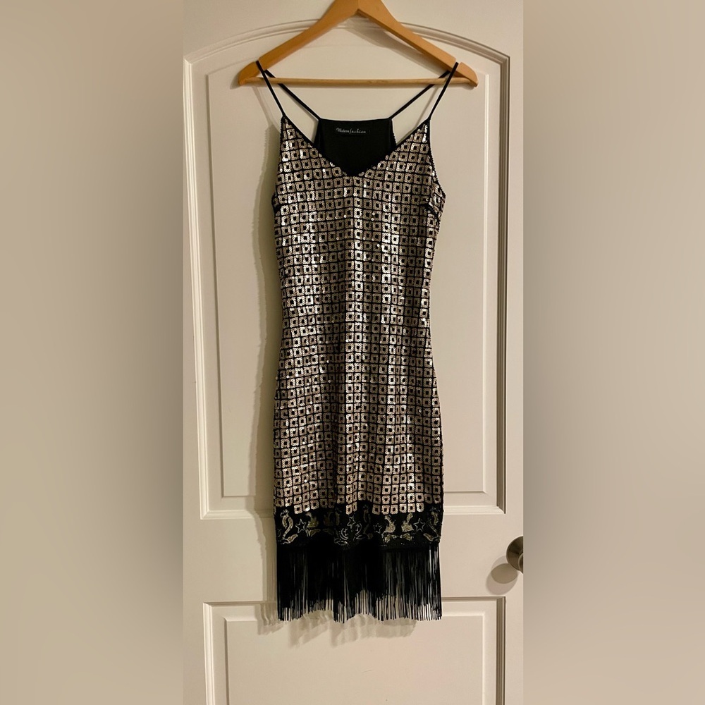 Western Fashion Elegant Flapper Dress Black and Gold Sequin